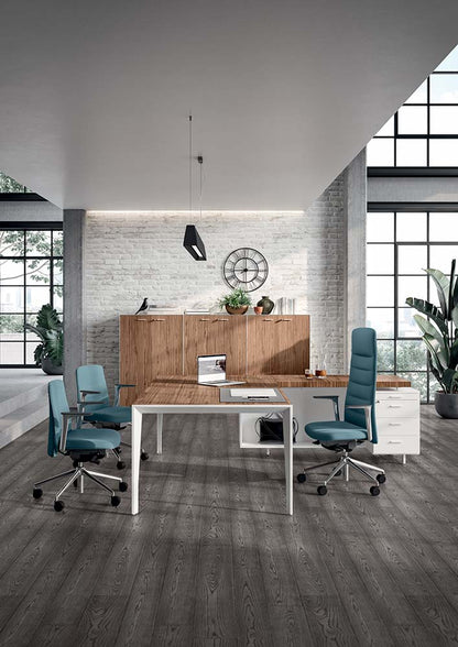Quadrifoglio Diade high back chair, mesh back
