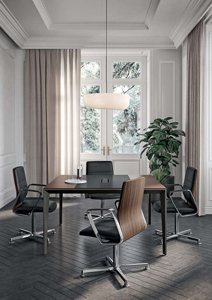 Quadrifoglio Directa swivel visitor chair, upholstered back