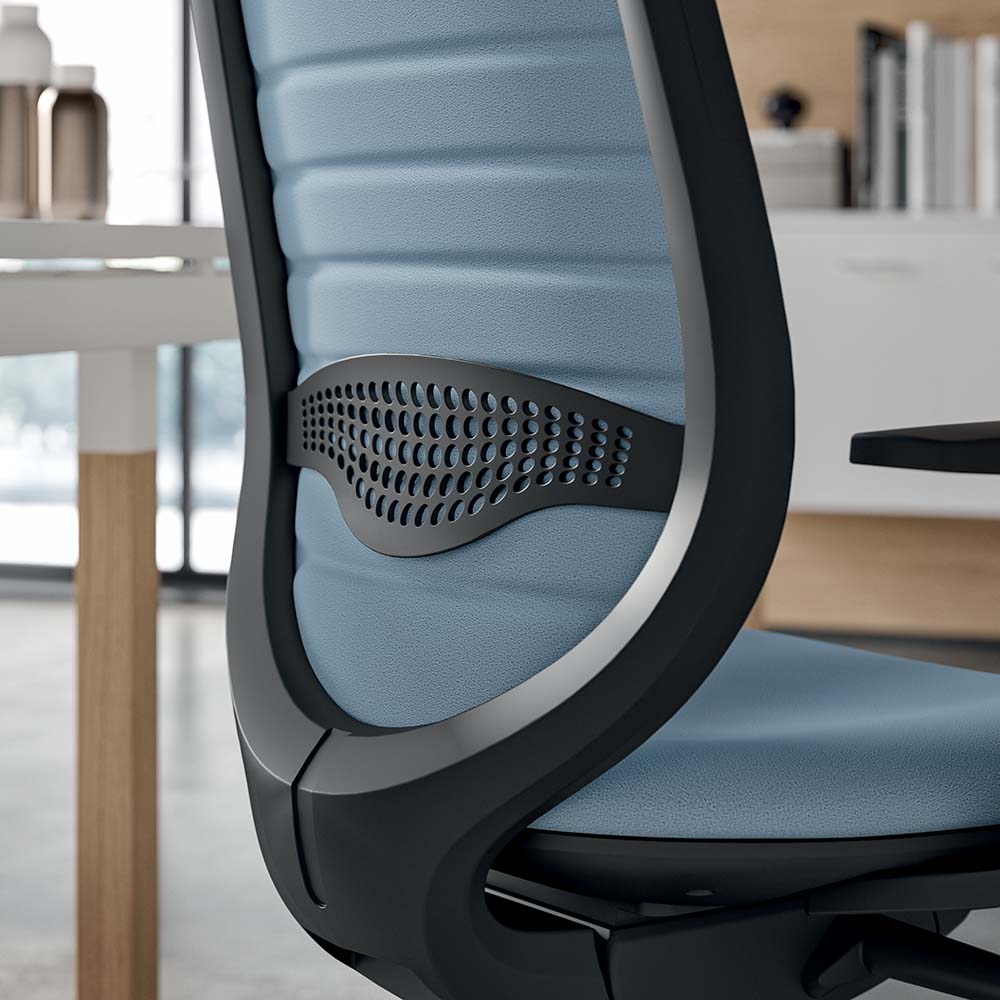 Quadrifoglio Okay chair, mesh back