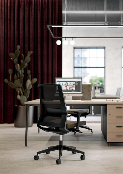 Quadrifoglio Omnia high back chair, upholstered back