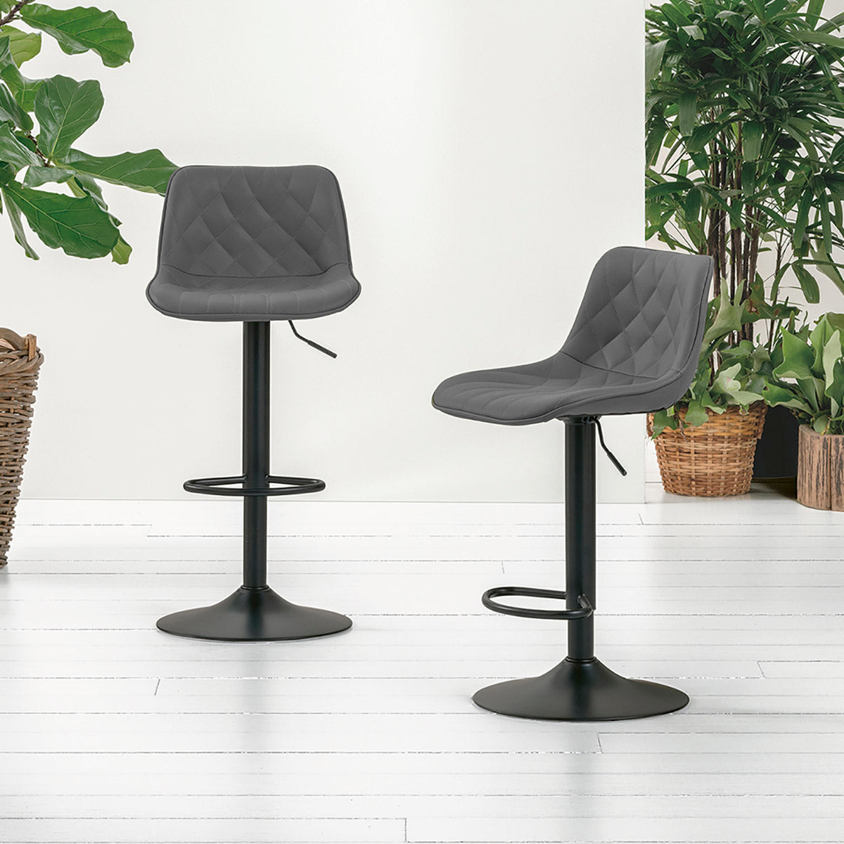 Target Point Stool Sakai — product view 5