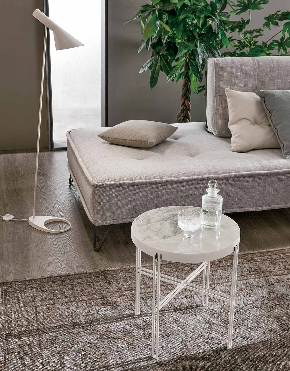 Target Point Coffee Table Tweet — product view 4