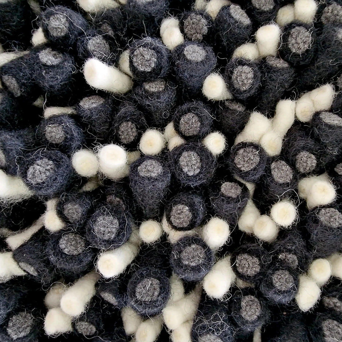 Tisca Pebble Double Face Rug — official manufacturer photograph