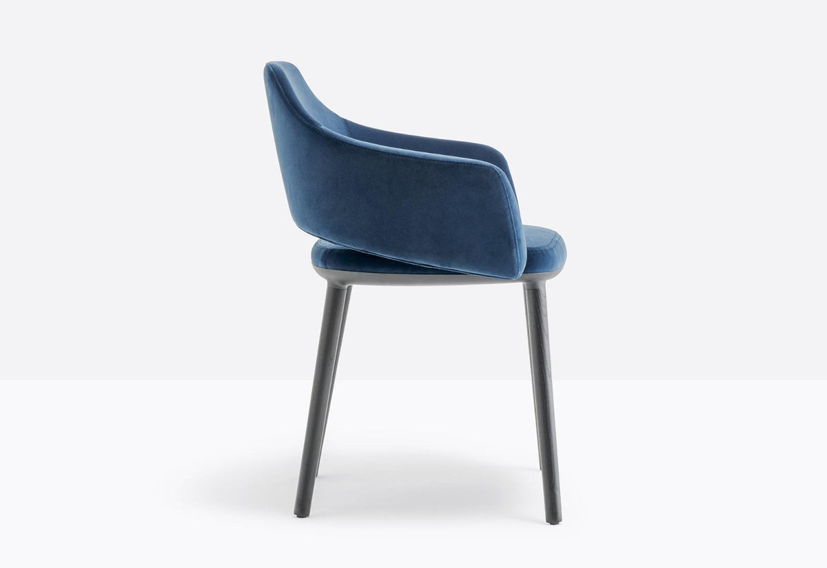 Pedrali Armchair Vic 645